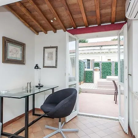 Trevi Penthouse With Jacuzzi Daire *